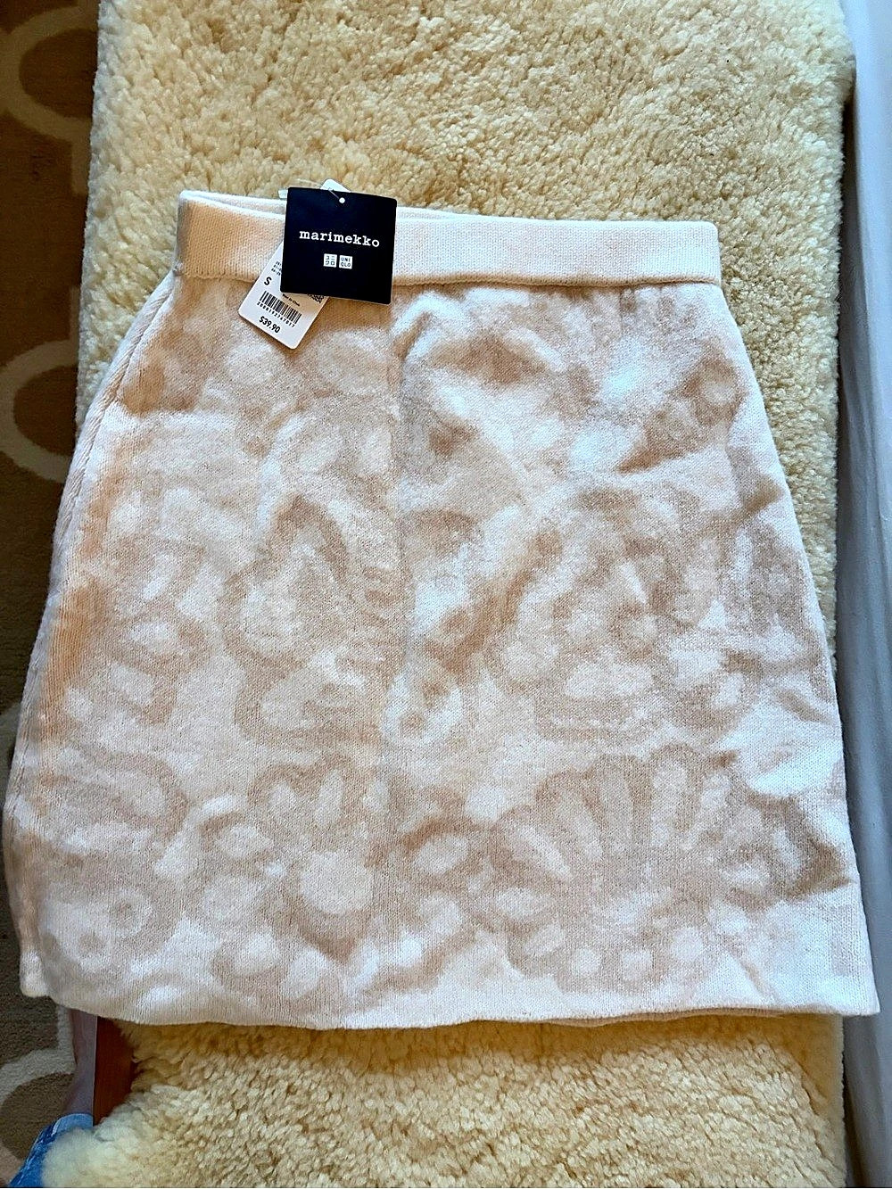 Marimekko x Uniqlo Lambswool Abstract Mini Skirt in White & Pink Size Small NWT